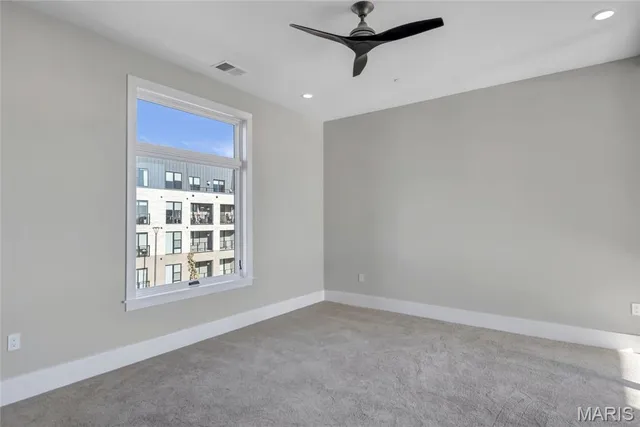 $5,495 | 16460 Wildhorse Lk Boulevard, Unit 301, Chesterfield, MO 63017