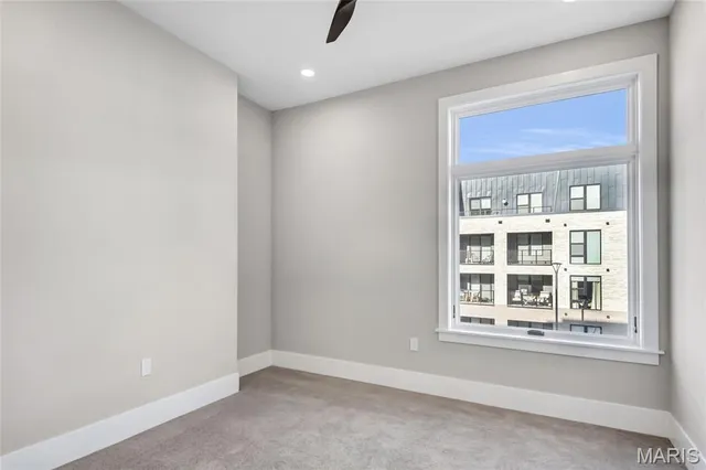 $5,495 | 16460 Wildhorse Lk Boulevard, Unit 301, Chesterfield, MO 63017