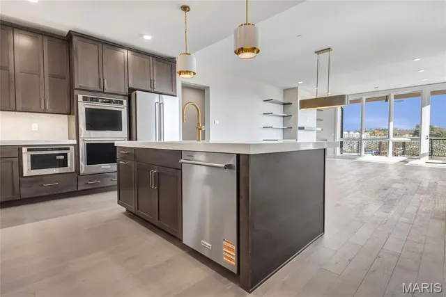 $5,495 | 16460 Wildhorse Lk Boulevard, Unit 301, Chesterfield, MO 63017