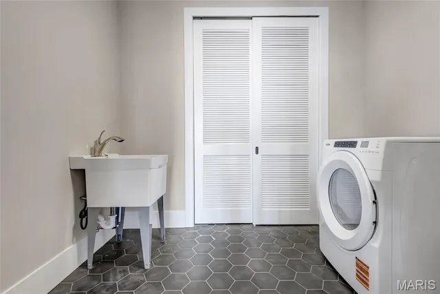 $5,495 | 16460 Wildhorse Lk Boulevard, Unit 301, Chesterfield, MO 63017