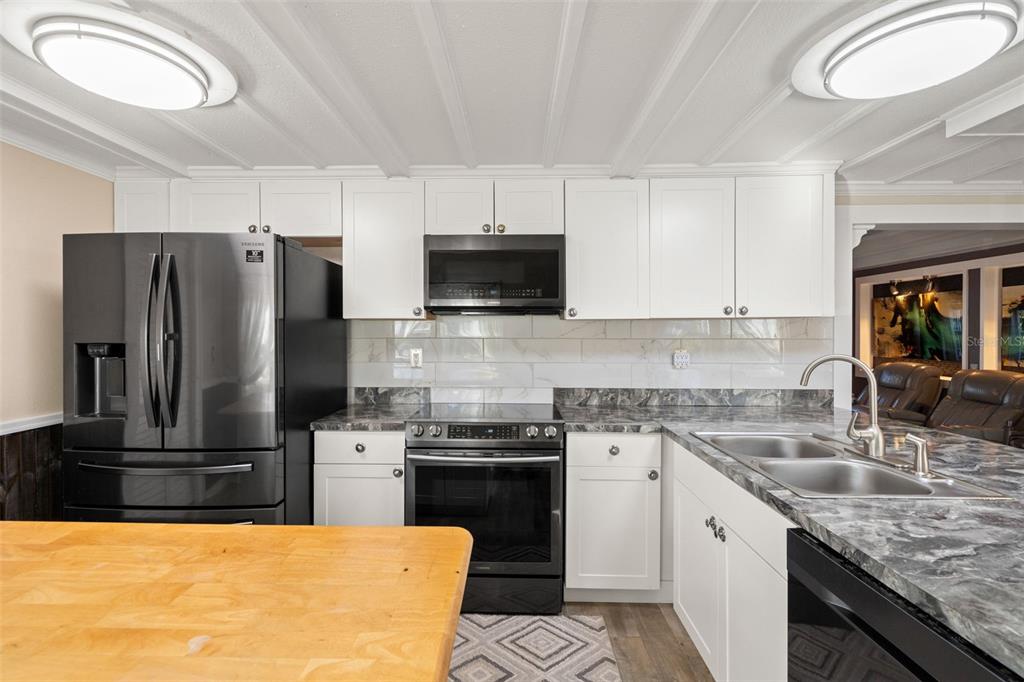 7288 Coventry Court Weeki Wachee, FL 34607 - Photo 36 of 82