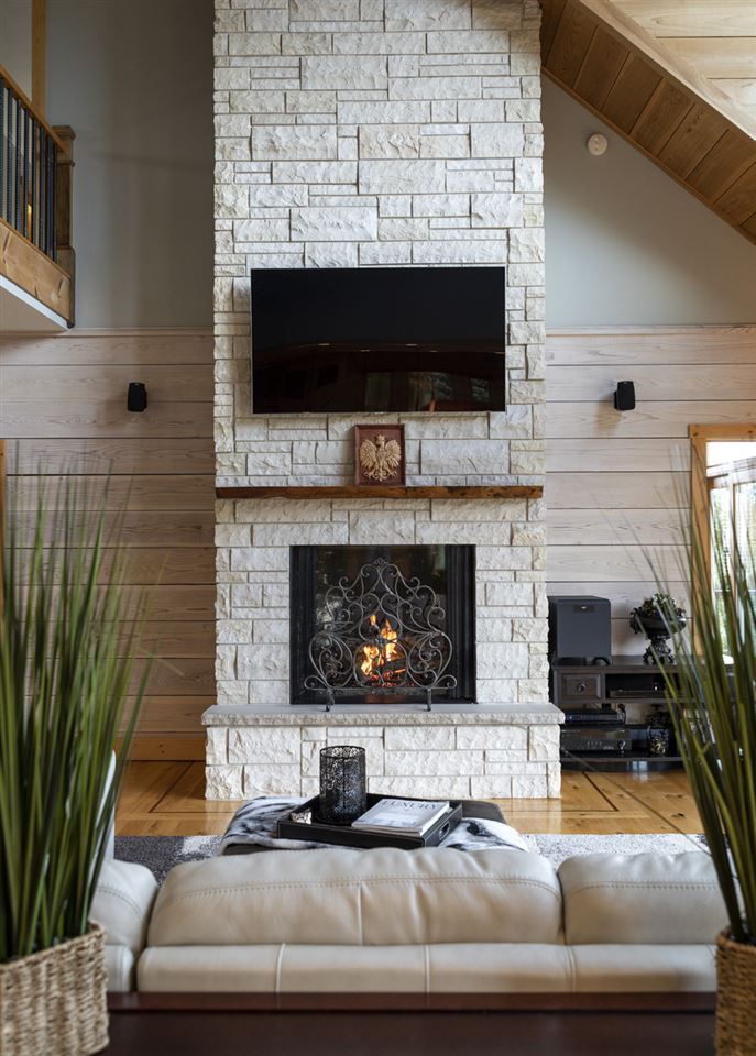 10582 Cedar Run Road Traverse City, MI 49684 - Photo 12 of 56 1881098-11.JPG