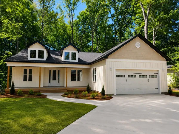 $585,000 | 318 Fairway Drive, Locust Grove, VA 22508
