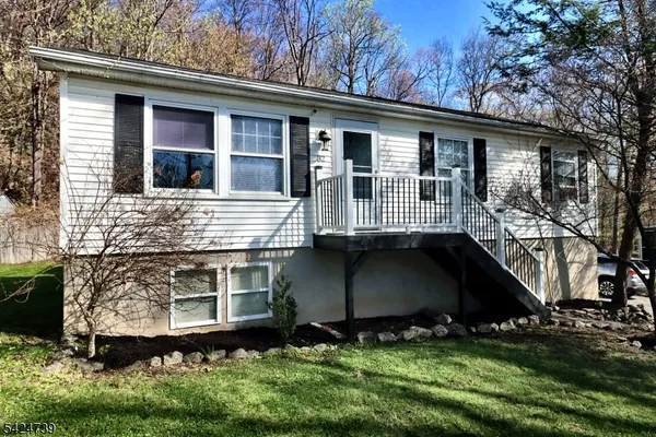 $369,900 | 32 Panorama Drive, Vernon, NJ 07461