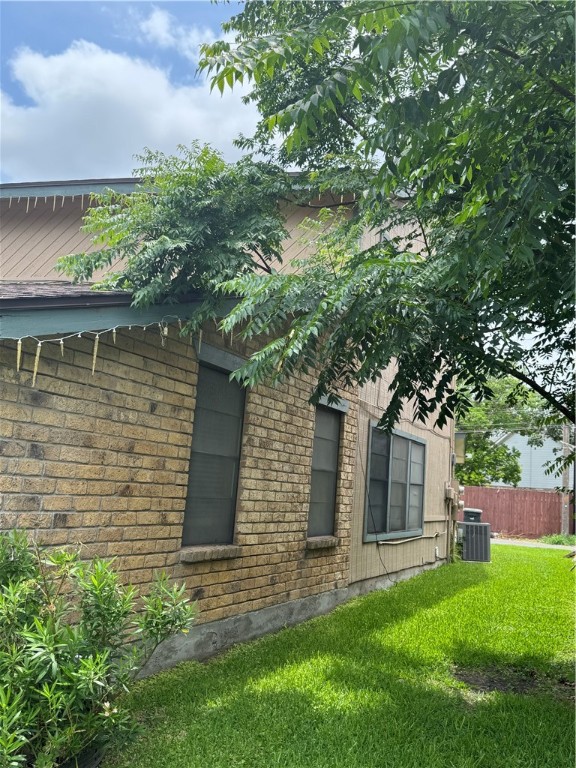 5180 Middlecoff Circle, Unit D Corpus Christi, TX 78413 - Photo 3 of 26