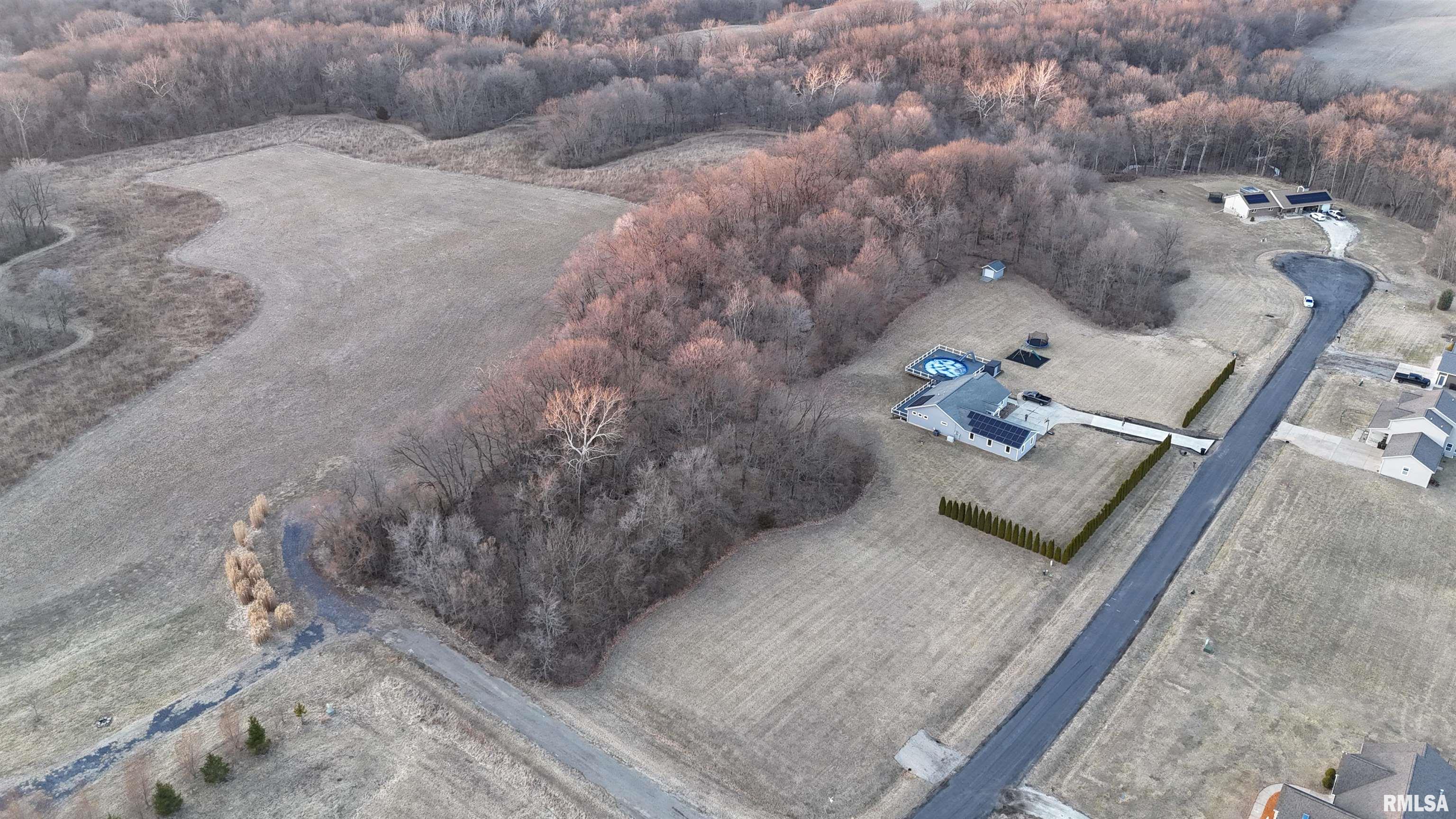 South Deer Trail Road Mapleton, IL 61547 - Photo 2 of 5