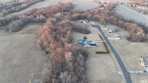 $37,900 | South Deer Trail Road, Mapleton, IL 61547