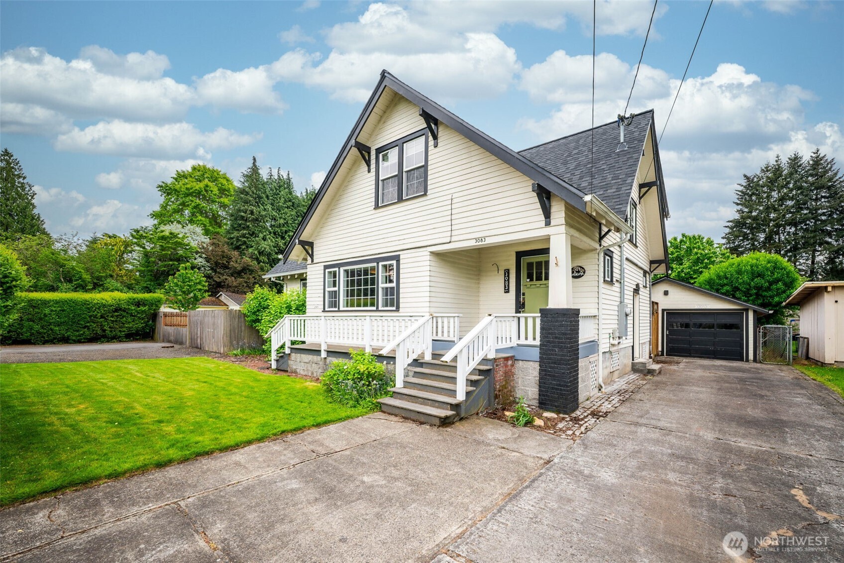 3083 Pine Street Longview, WA 98632 - Photo 1 of 40