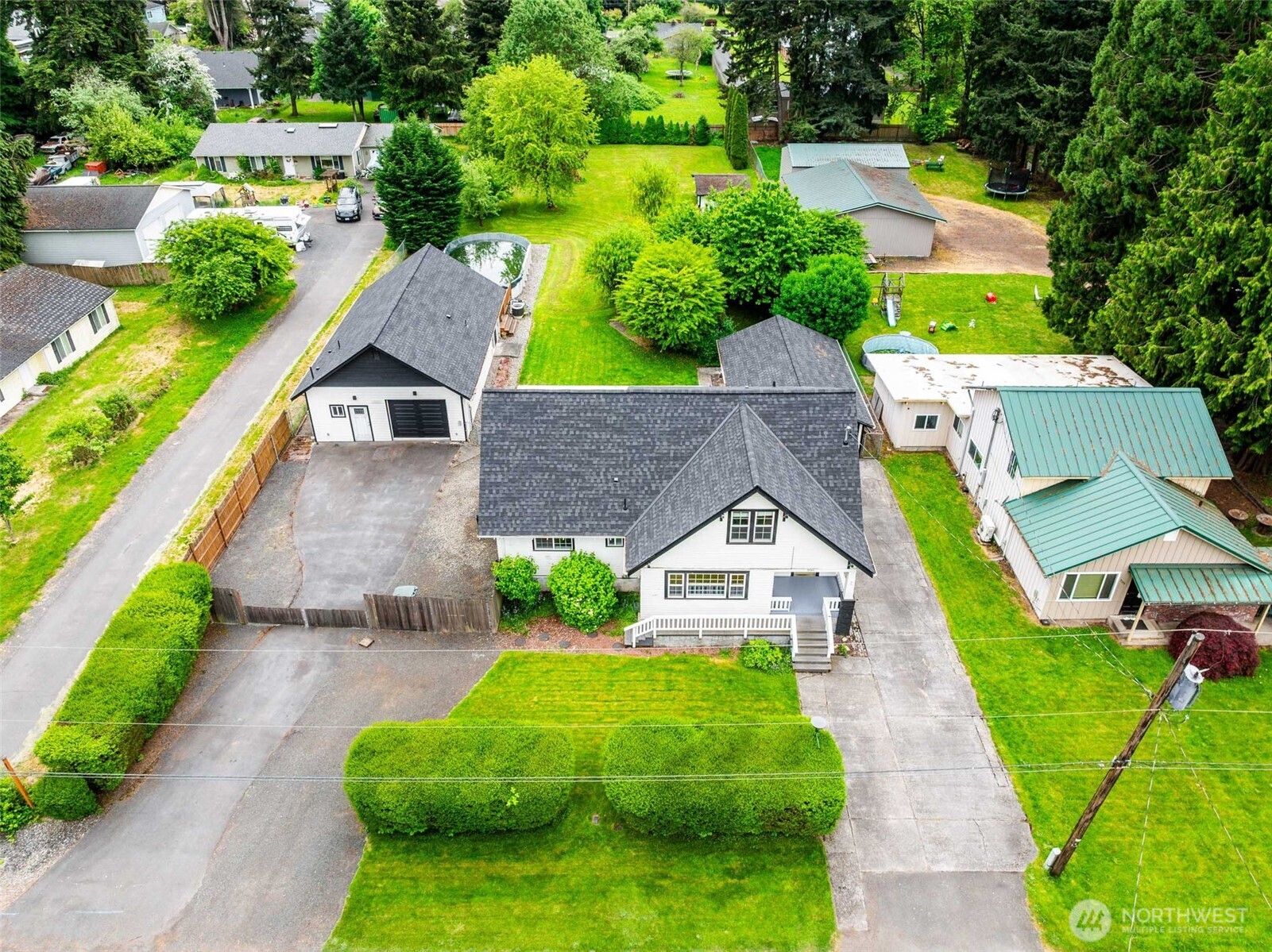 3083 Pine Street Longview, WA 98632 - Photo 3 of 40
