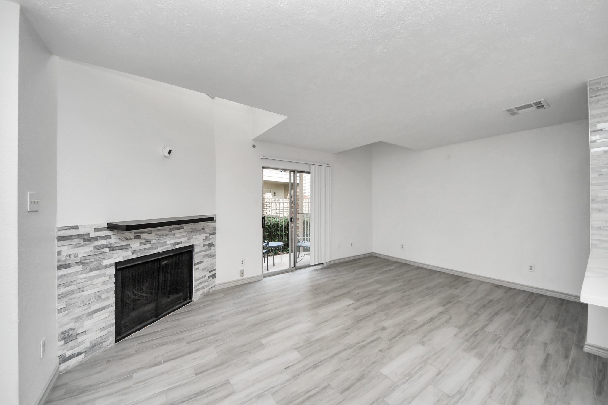 1515 Sandy Springs Road, Unit 1202 Houston, TX 77042 - Photo 22 of 43 Gallery Image 22