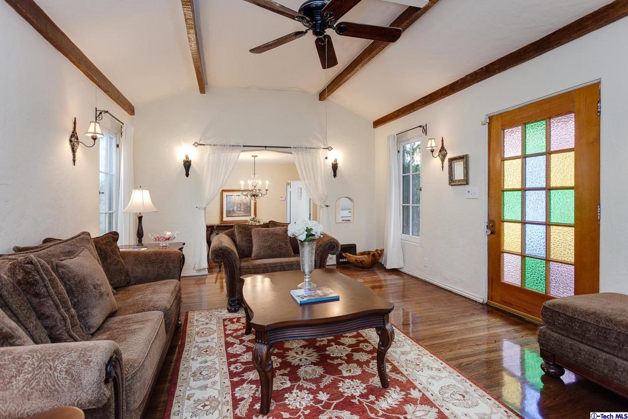 562 Sunset Drive Altadena, CA 91001 - Photo 9 of 25 Additional Photo