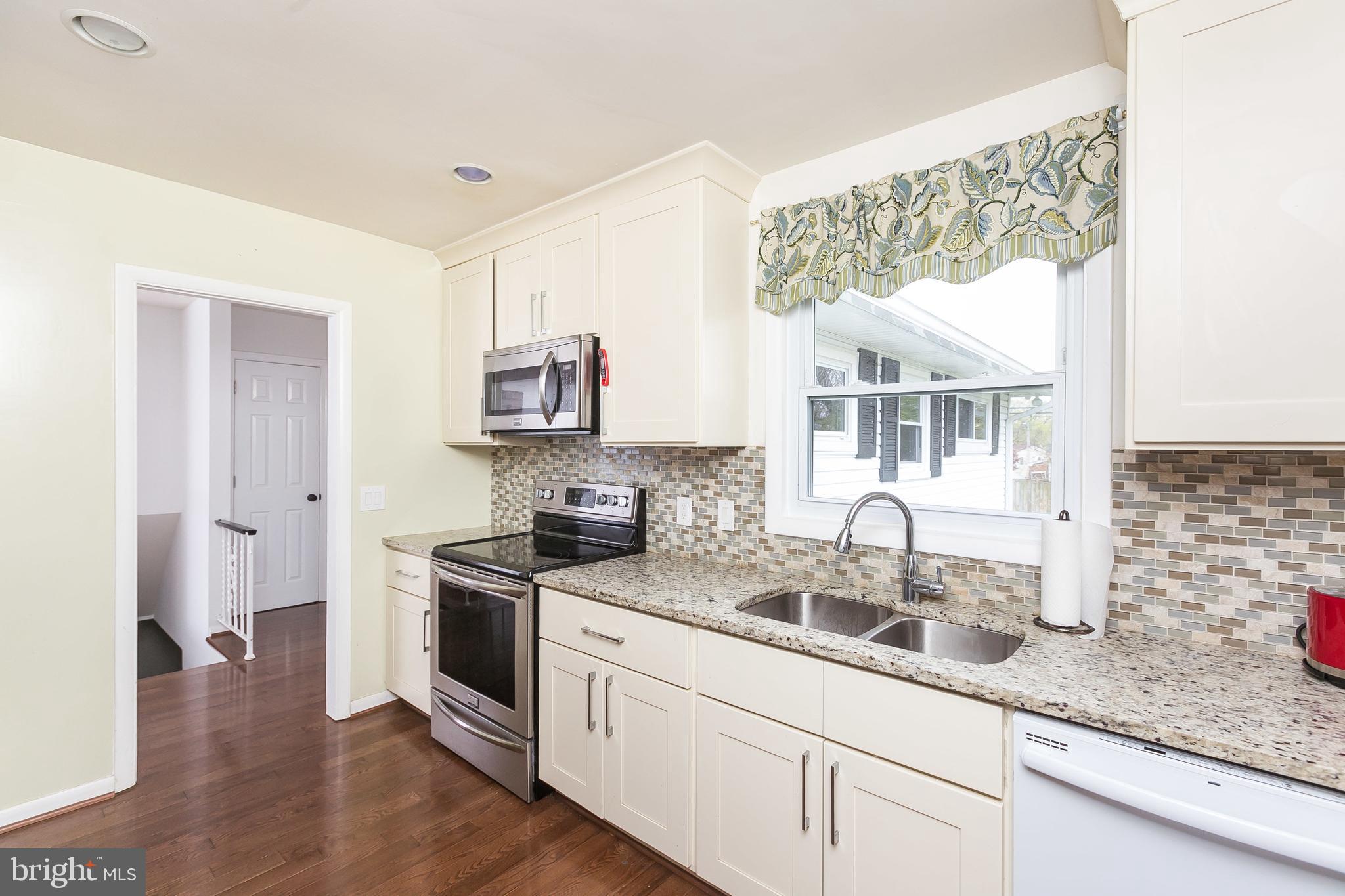 7419 Rockridge Road Baltimore, MD 21208 - Photo 8 of 31