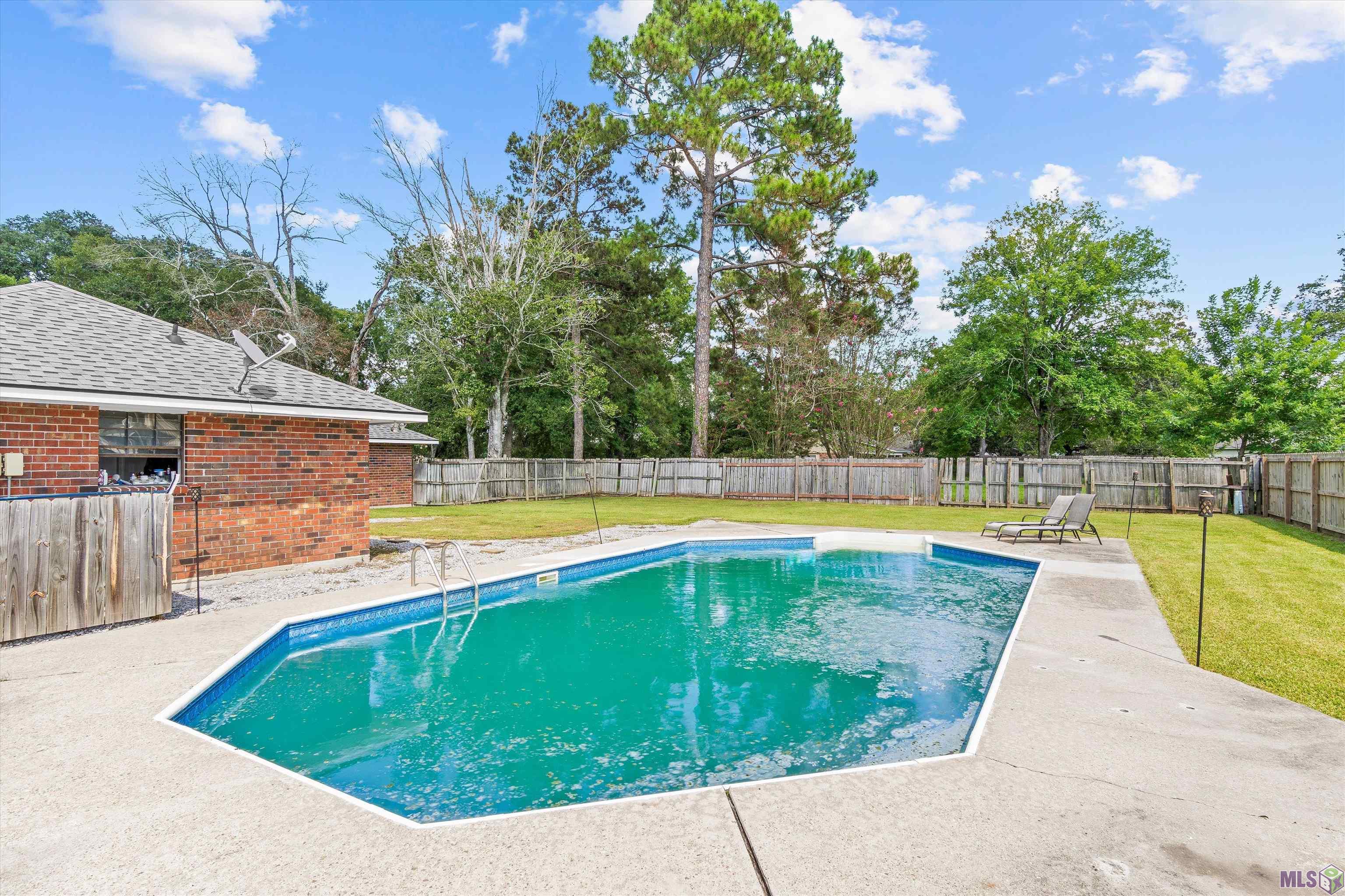 1540 Rollins Road Zachary, LA 70791 - Photo 3 of 14