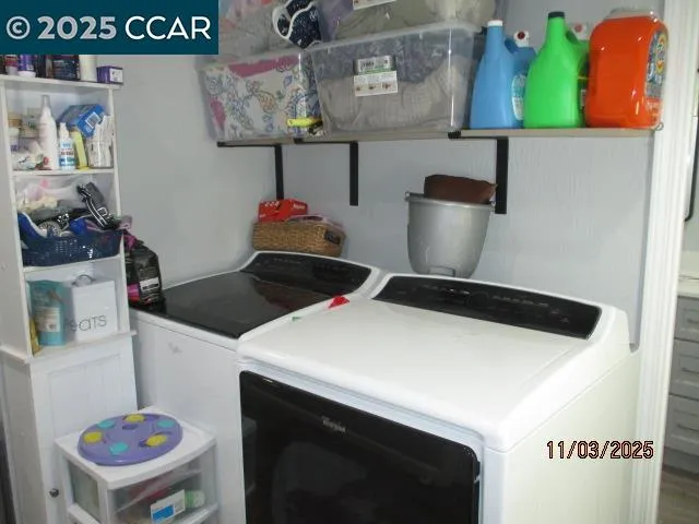 a close view of washer and dryer