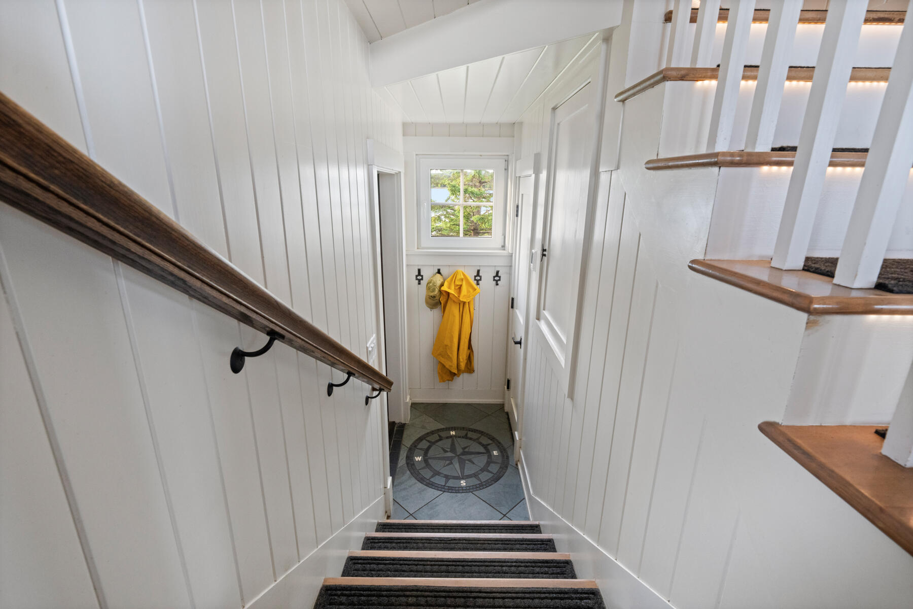 30 Mouse Island Road St. George, ME 04860 - Photo 9 of 46 Entry Way