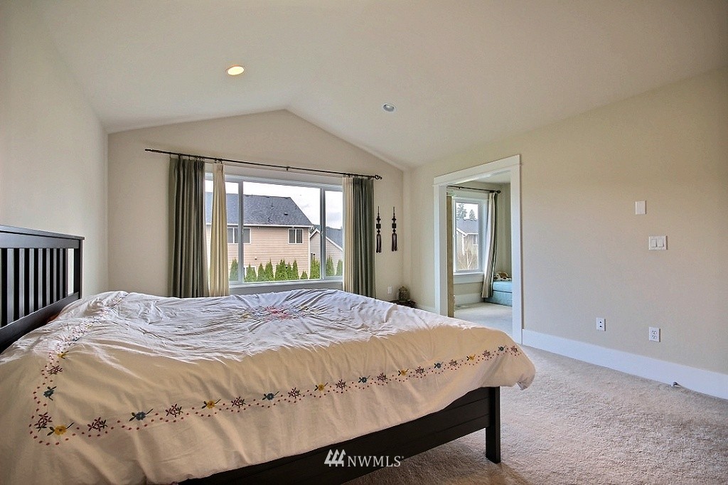 5132 Northeast 10th Street Renton, WA 98059 - Photo 13 of 25