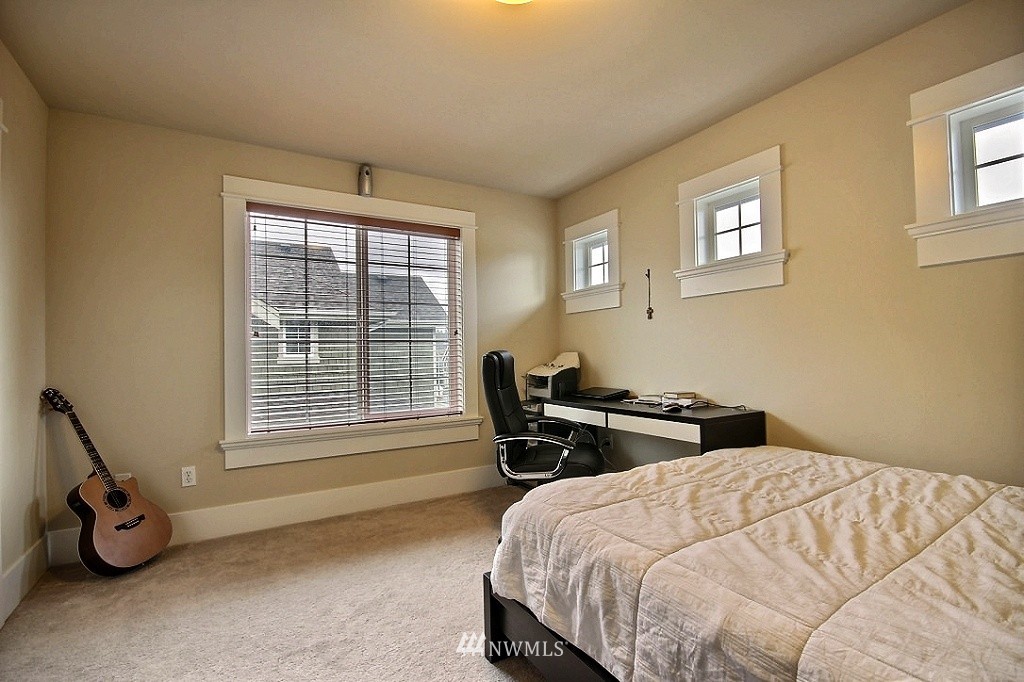 5132 Northeast 10th Street Renton, WA 98059 - Photo 18 of 25
