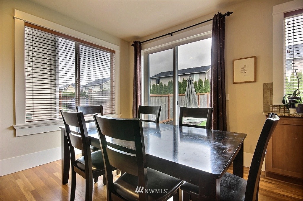 5132 Northeast 10th Street Renton, WA 98059 - Photo 7 of 25