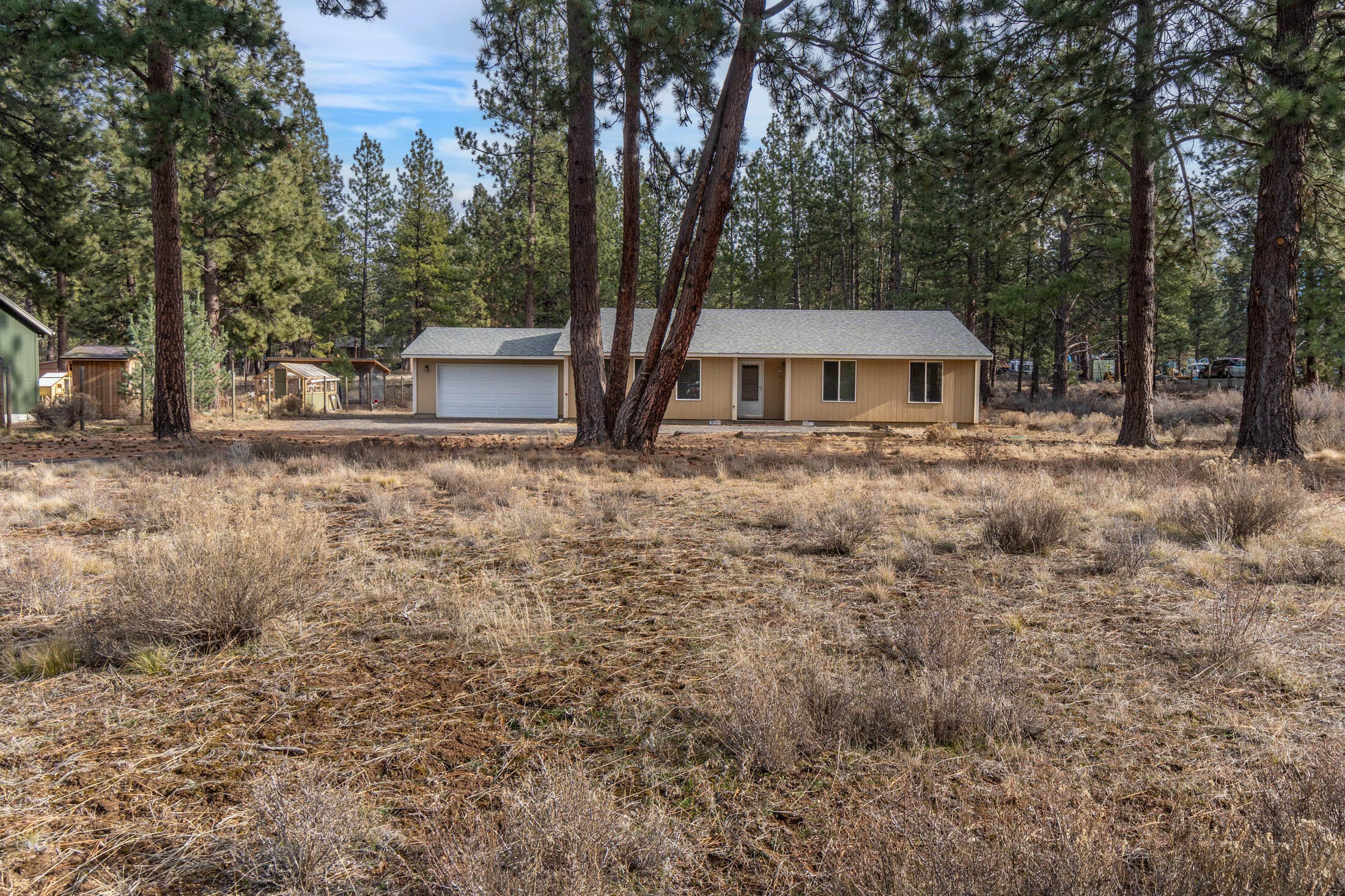 60196 Navajo Road Bend, OR 97702 - Photo 3 of 23 Pine-treed neighborhood offers country lifestyle, quiet privacy, plenty of room.