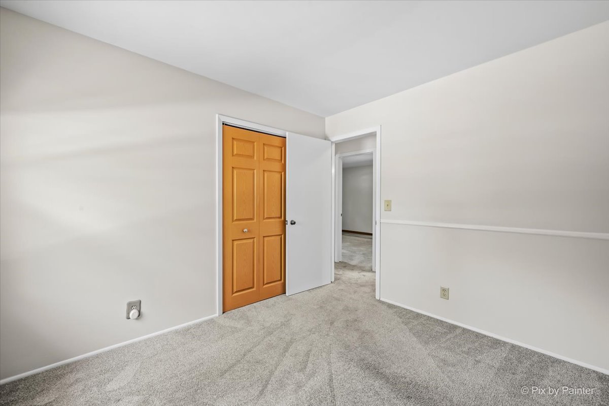 809 Stowell Avenue Streamwood, IL 60107 - Photo 12 of 21
