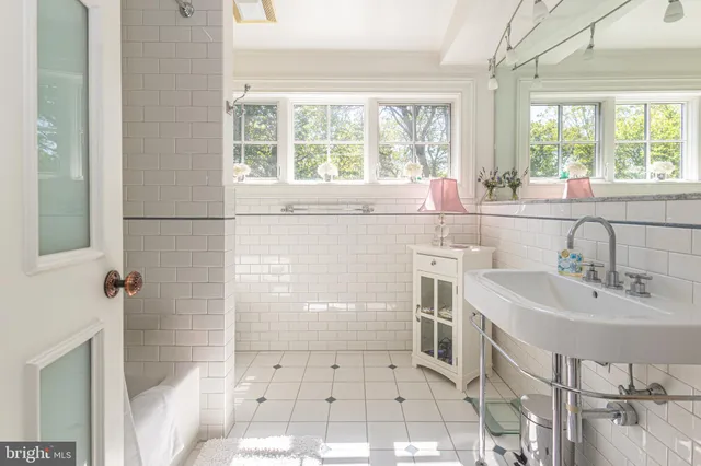 $2,150,000 | 5025 Anderson Road, Doylestown, PA 18902