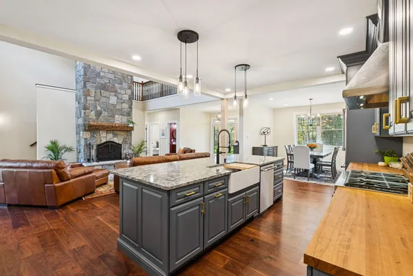 $3,125,000 | 34 Martha Road, Casco, ME 04015