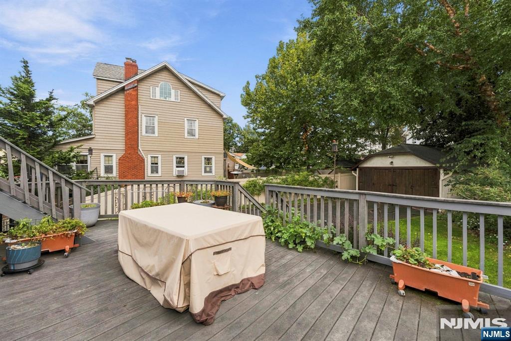 495 Edgewood Place Rutherford, NJ 07070 - Photo 23 of 30 Gallery Image 23