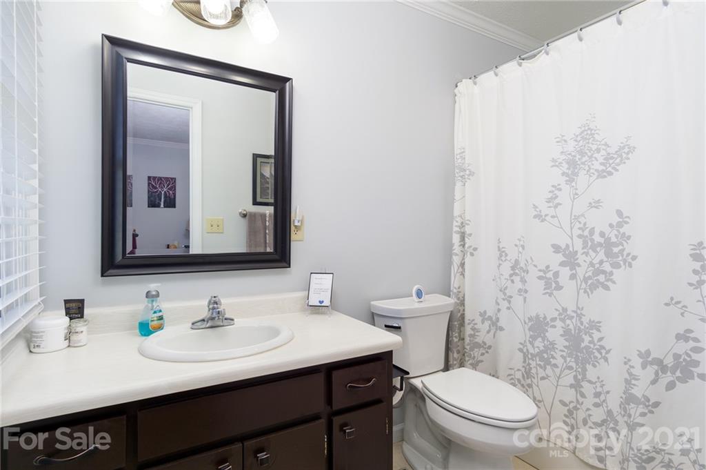 102 Falling Waters Road, Unit 4 Hendersonville, NC 28792 - Photo 12 of 30 Gallery Image 12