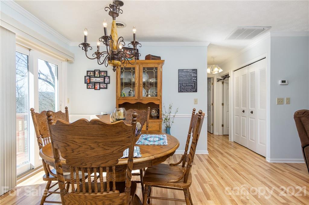 102 Falling Waters Road, Unit 4 Hendersonville, NC 28792 - Photo 10 of 30 Gallery Image 10