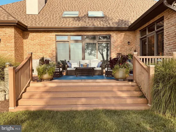 $1,300,000 | 11610 Bachelors Hope Court, Issue, MD 20645