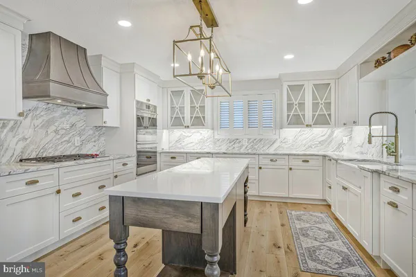 $1,300,000 | 11610 Bachelors Hope Court, Issue, MD 20645