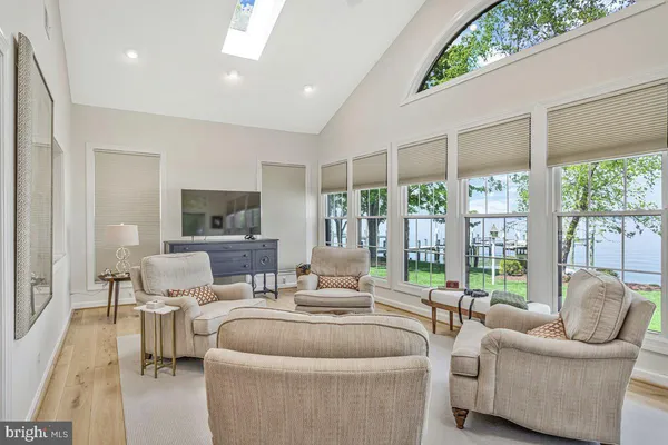 $1,300,000 | 11610 Bachelors Hope Court, Issue, MD 20645
