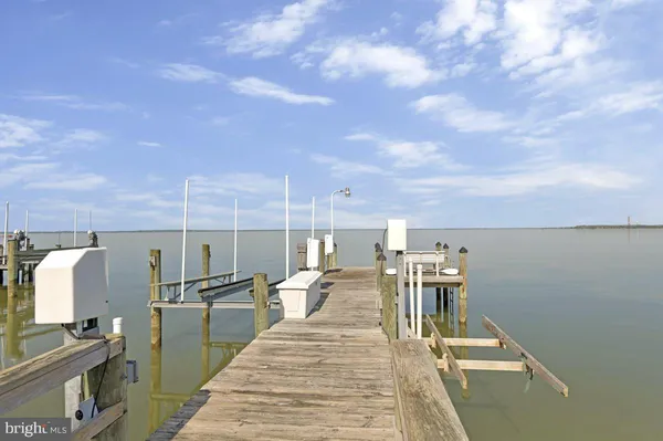 $1,300,000 | 11610 Bachelors Hope Court, Issue, MD 20645