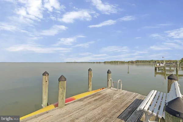 $1,300,000 | 11610 Bachelors Hope Court, Issue, MD 20645