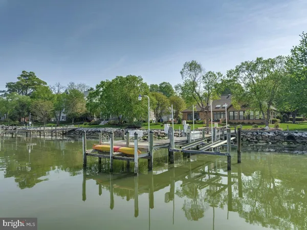 $1,300,000 | 11610 Bachelors Hope Court, Issue, MD 20645