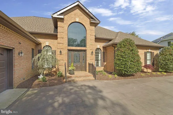 $1,300,000 | 11610 Bachelors Hope Court, Issue, MD 20645