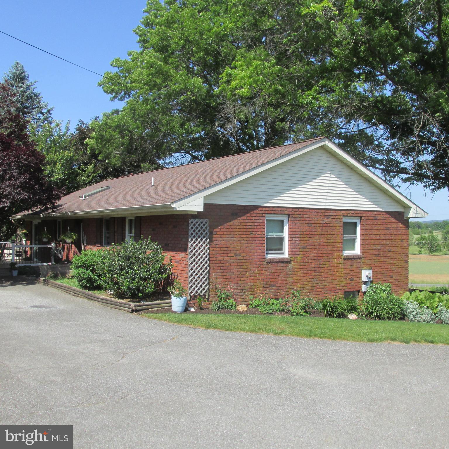 6086 Beaver Dam Road Narvon, PA 17555 - Photo 3 of 47 Rear View