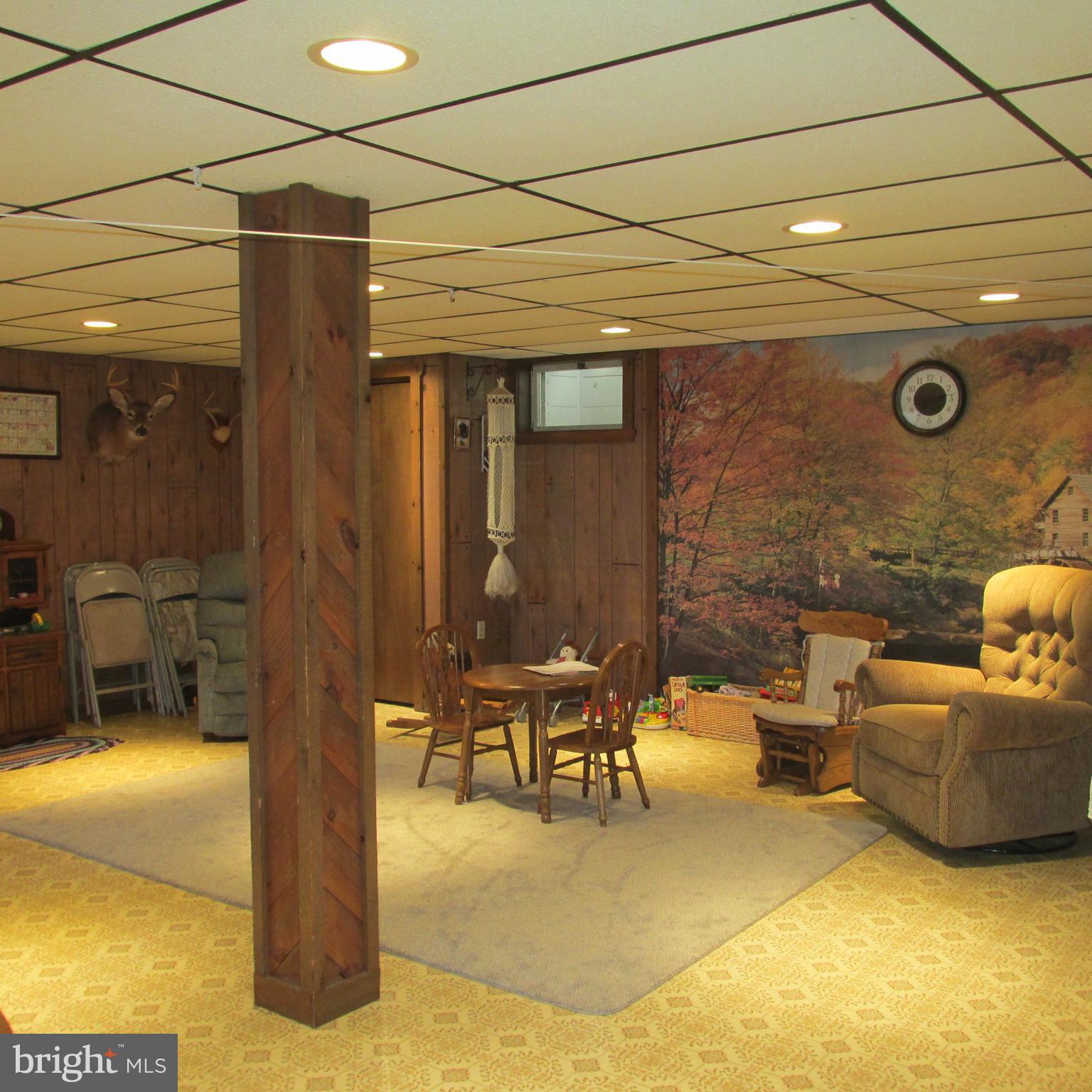 6086 Beaver Dam Road Narvon, PA 17555 - Photo 35 of 47 Family Room