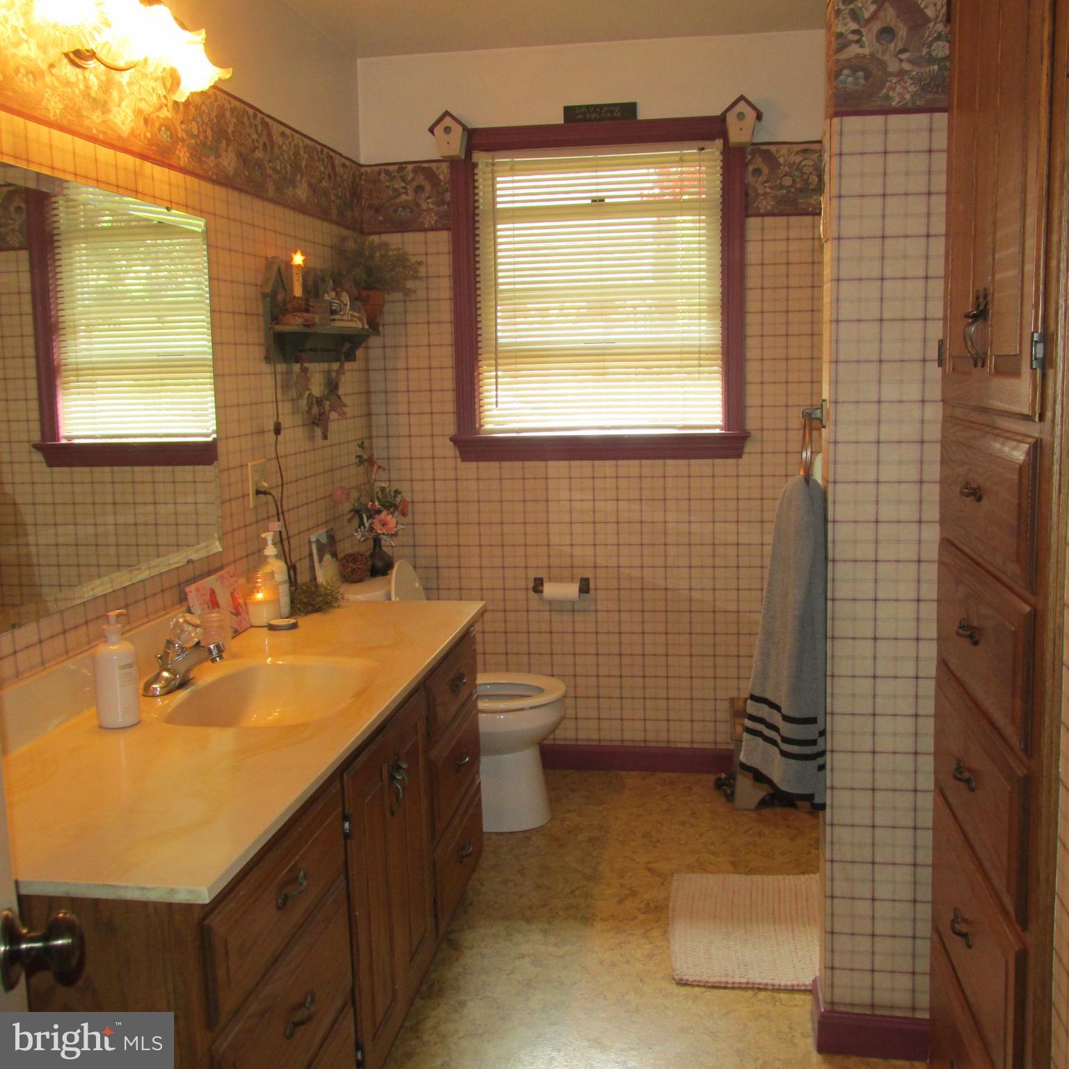 6086 Beaver Dam Road Narvon, PA 17555 - Photo 41 of 47 Full Bath