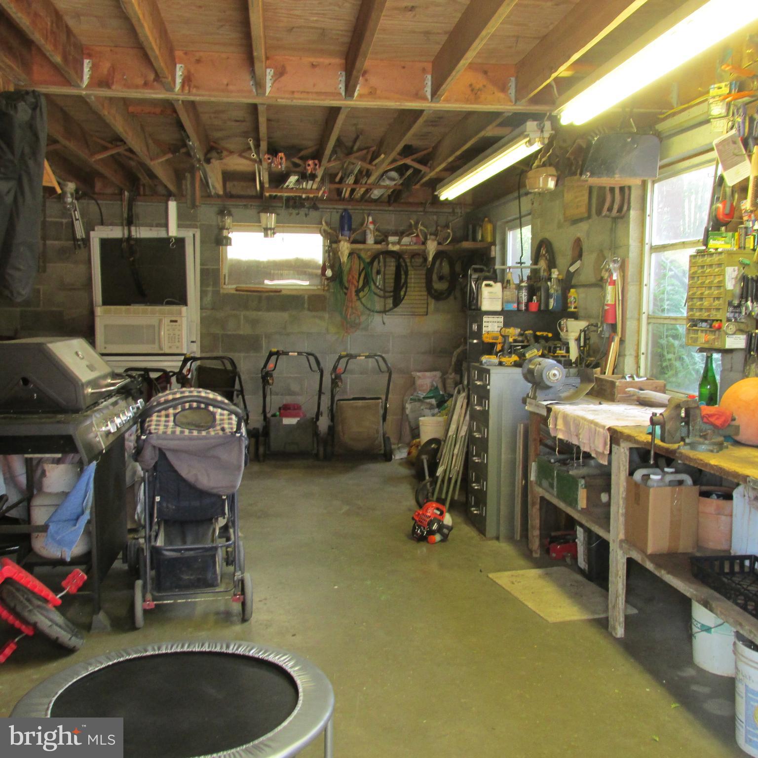 6086 Beaver Dam Road Narvon, PA 17555 - Photo 45 of 47 Shop