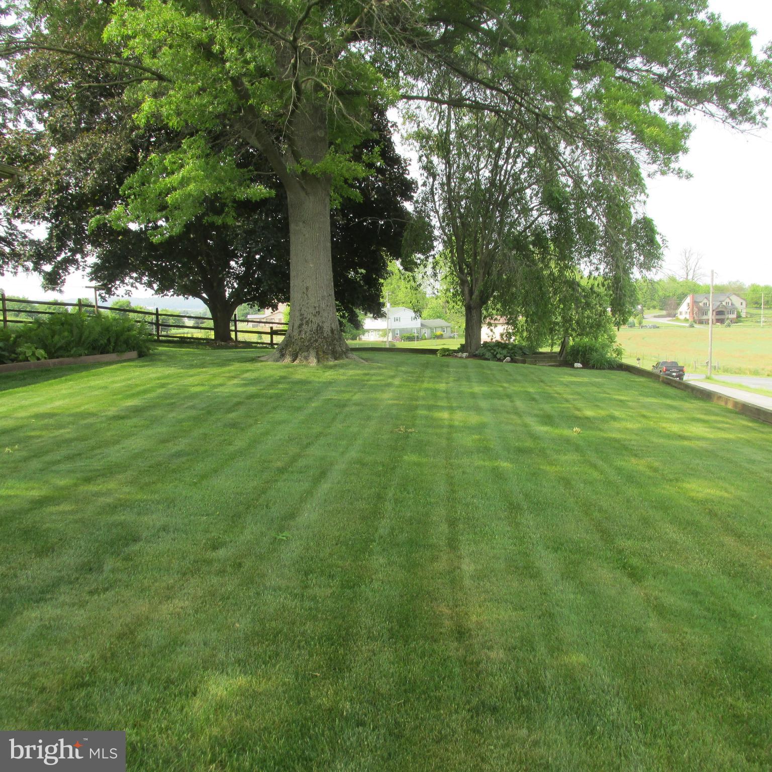 6086 Beaver Dam Road Narvon, PA 17555 - Photo 7 of 47 Front Yard