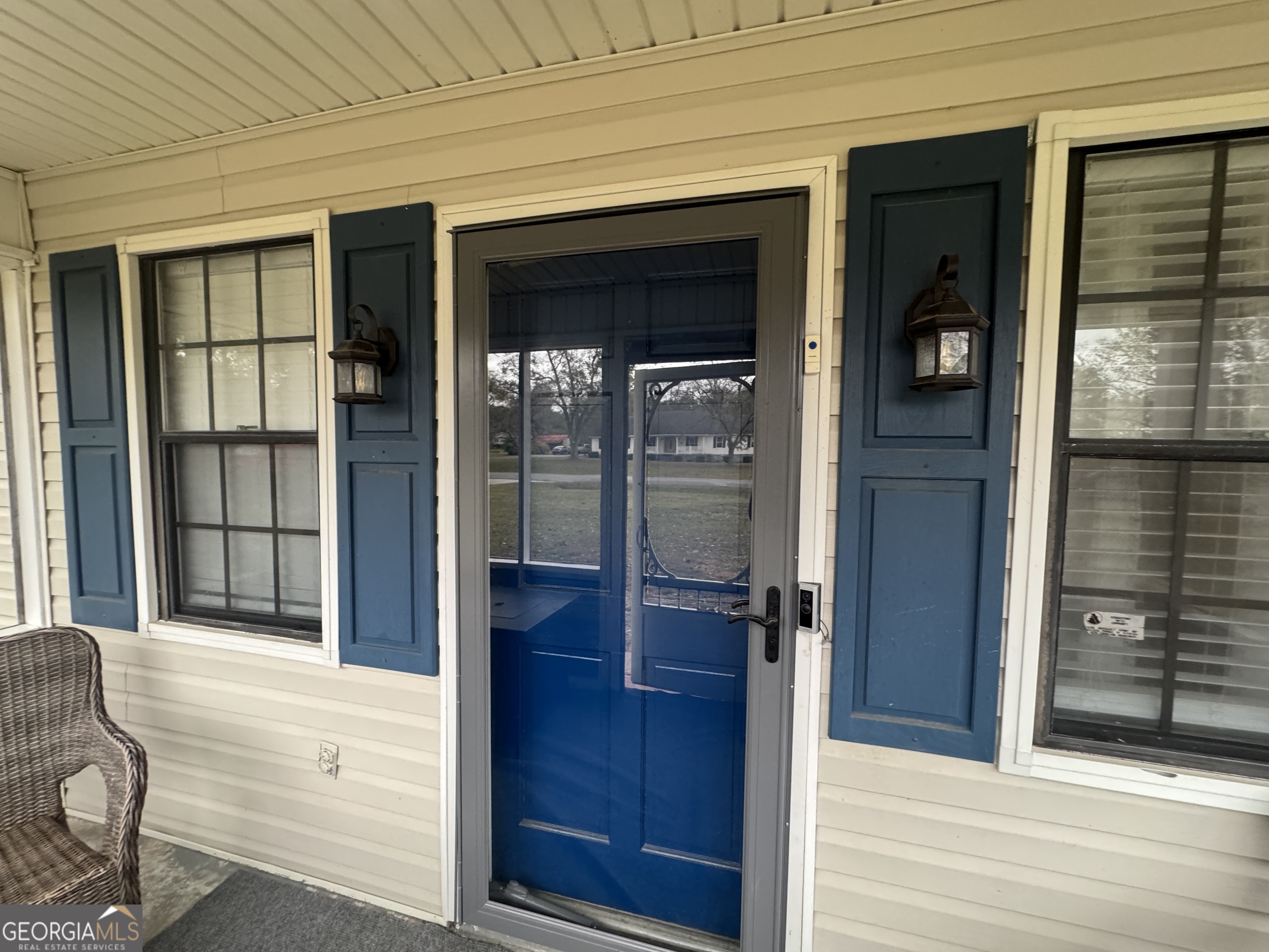 509 Lakeview Drive Dexter, GA 31019 - Photo 6 of 41 a front view of a house