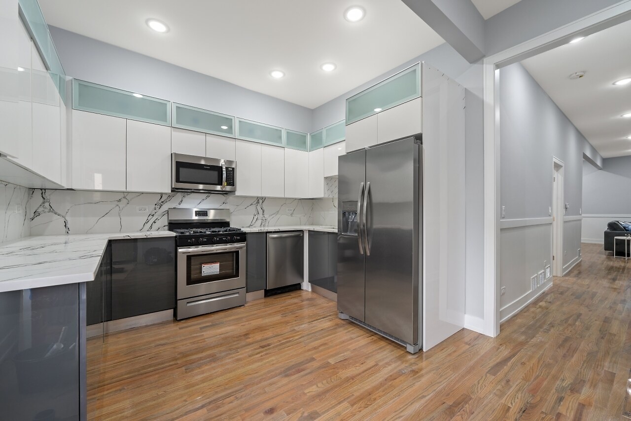 6616 South Normal Boulevard Chicago, IL 60621 - Photo 4 of 11