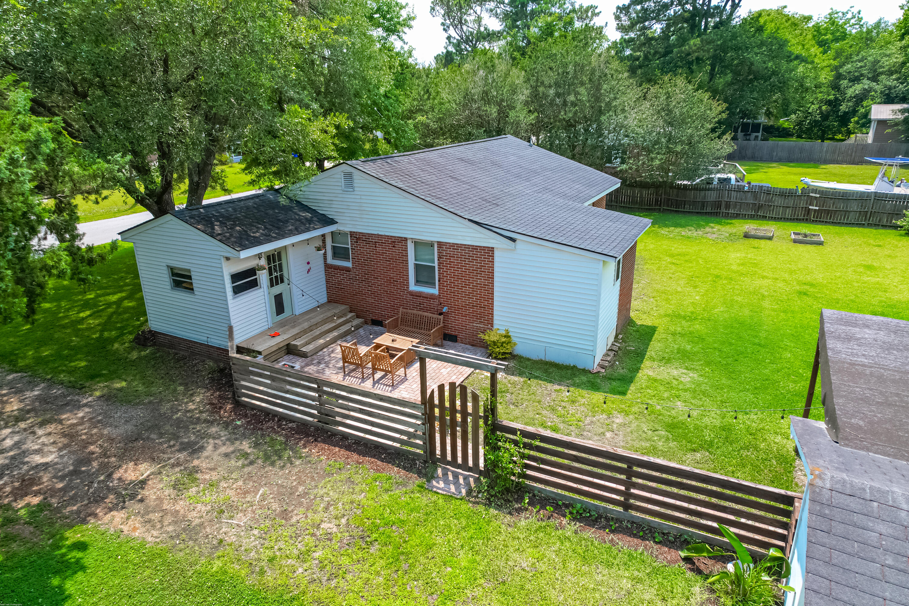 728 Windward Road James Island, SC 29412 - Photo 36 of 44 728 Windward -Tidalcreekphoto- (7)