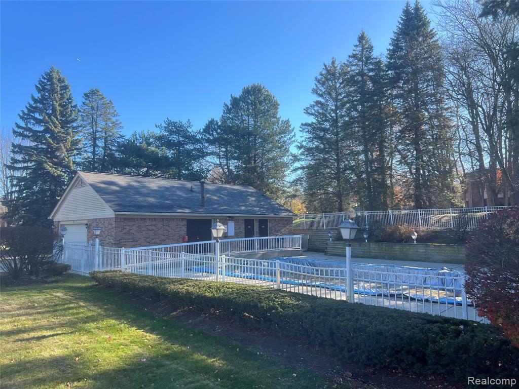 29726 Pine Ridge Circle Farmington, MI 48331 - Photo 20 of 25