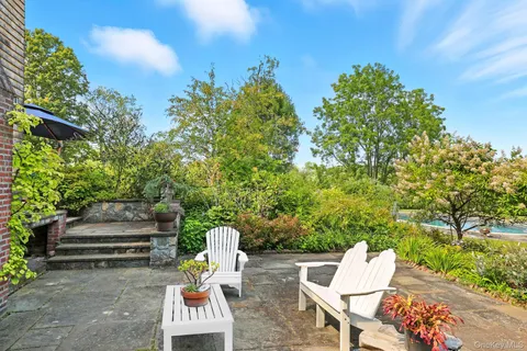 $4,200,000 | 11 Carriage House Road, Waccabuc, NY 10597
