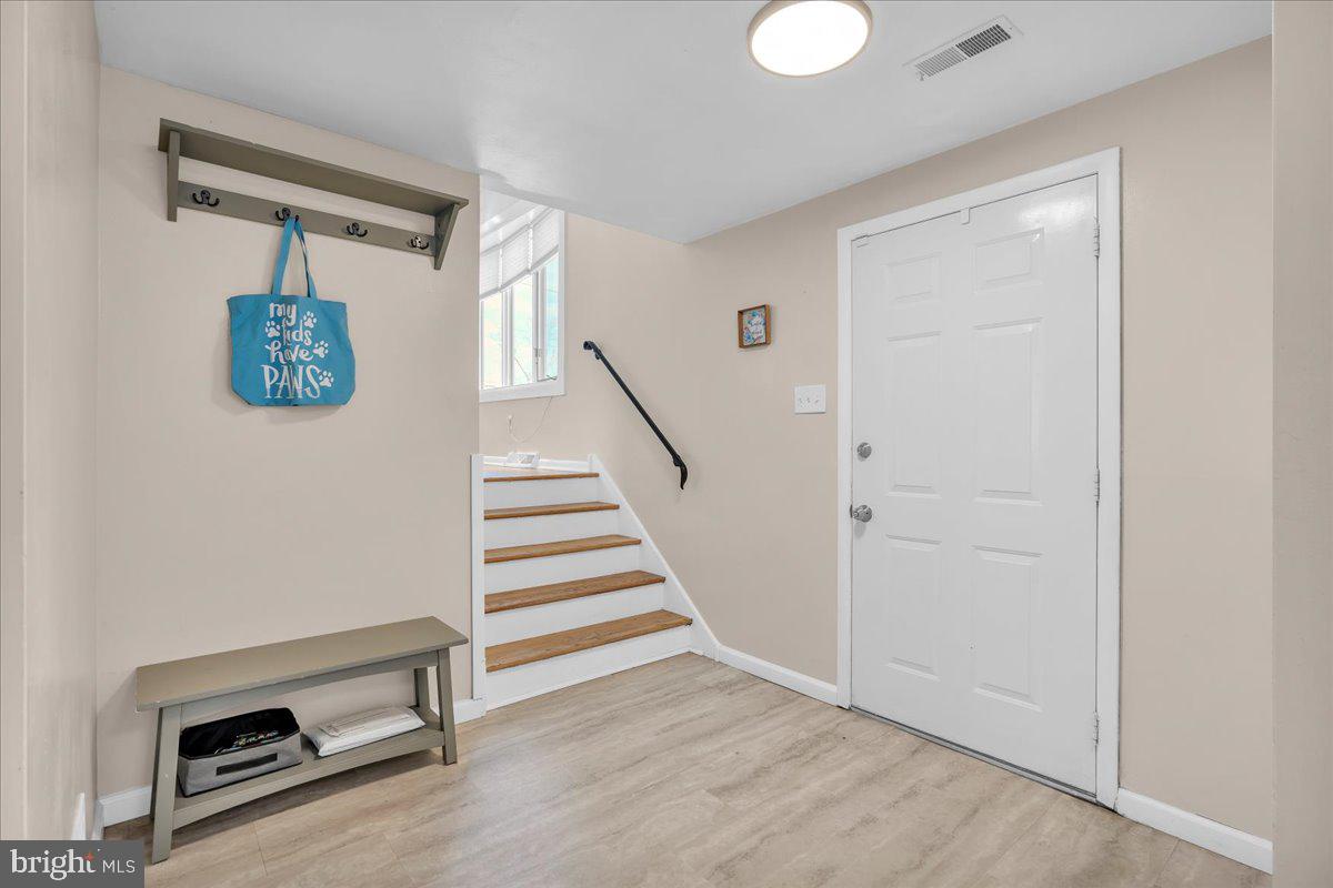 317 Colonial Road Edgewater Park, NJ 08010 - Photo 4 of 28 Foyer