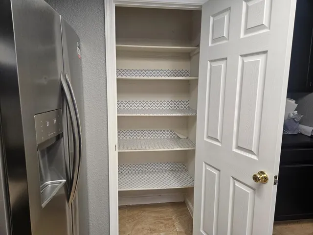 $2,200 | 16172 West Botelho Avenue, Kerman, CA 93630