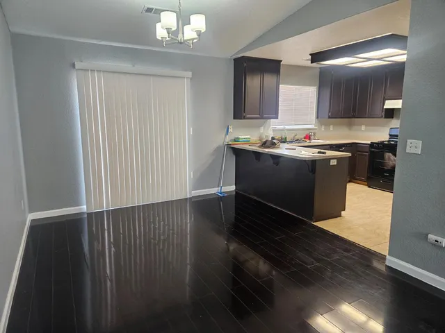 $2,200 | 16172 West Botelho Avenue, Kerman, CA 93630