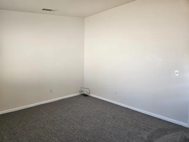 $2,200 | 16172 West Botelho Avenue, Kerman, CA 93630